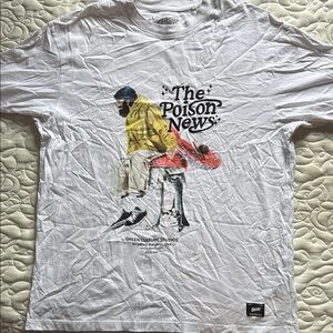 THE POISON NEWS - Graphic Tee, Size L